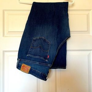 Levi’s 311 shaping skinny Jean